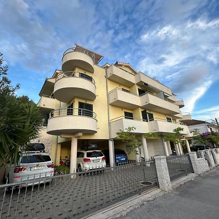 Apartmani Palada Poljica  ภายนอก รูปภาพ