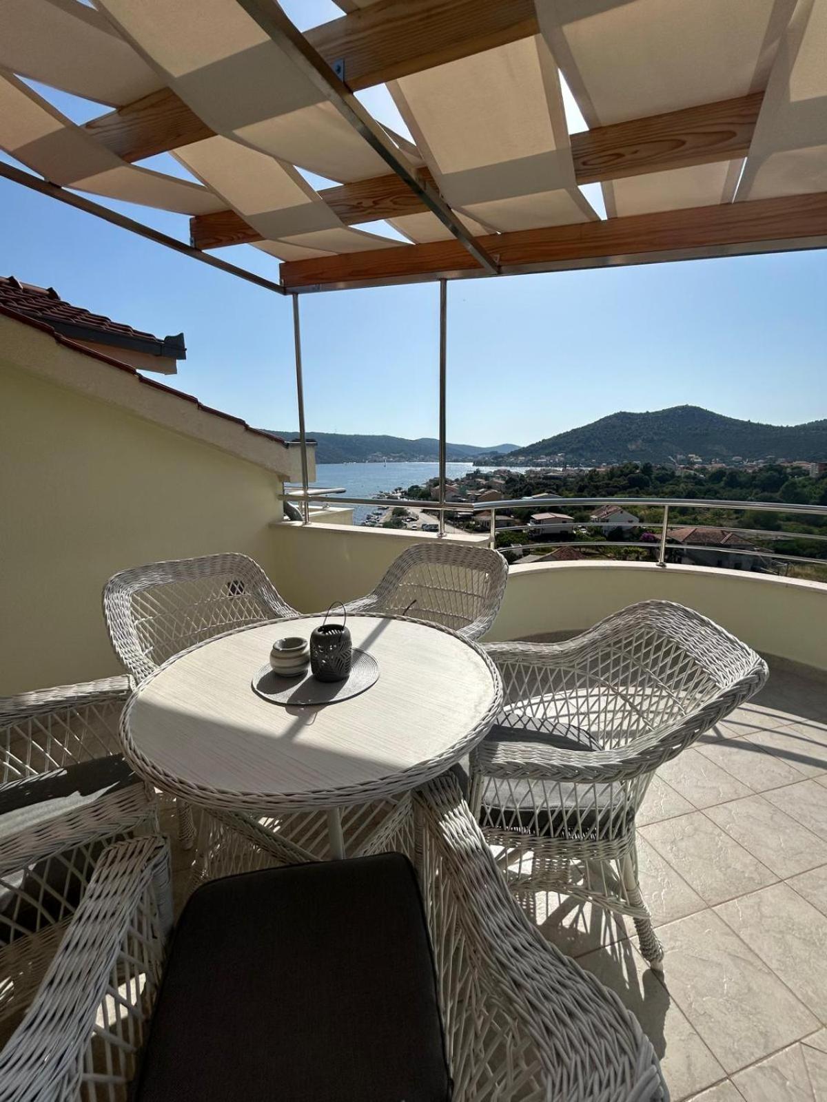 Apartmani Palada Poljica  ภายนอก รูปภาพ