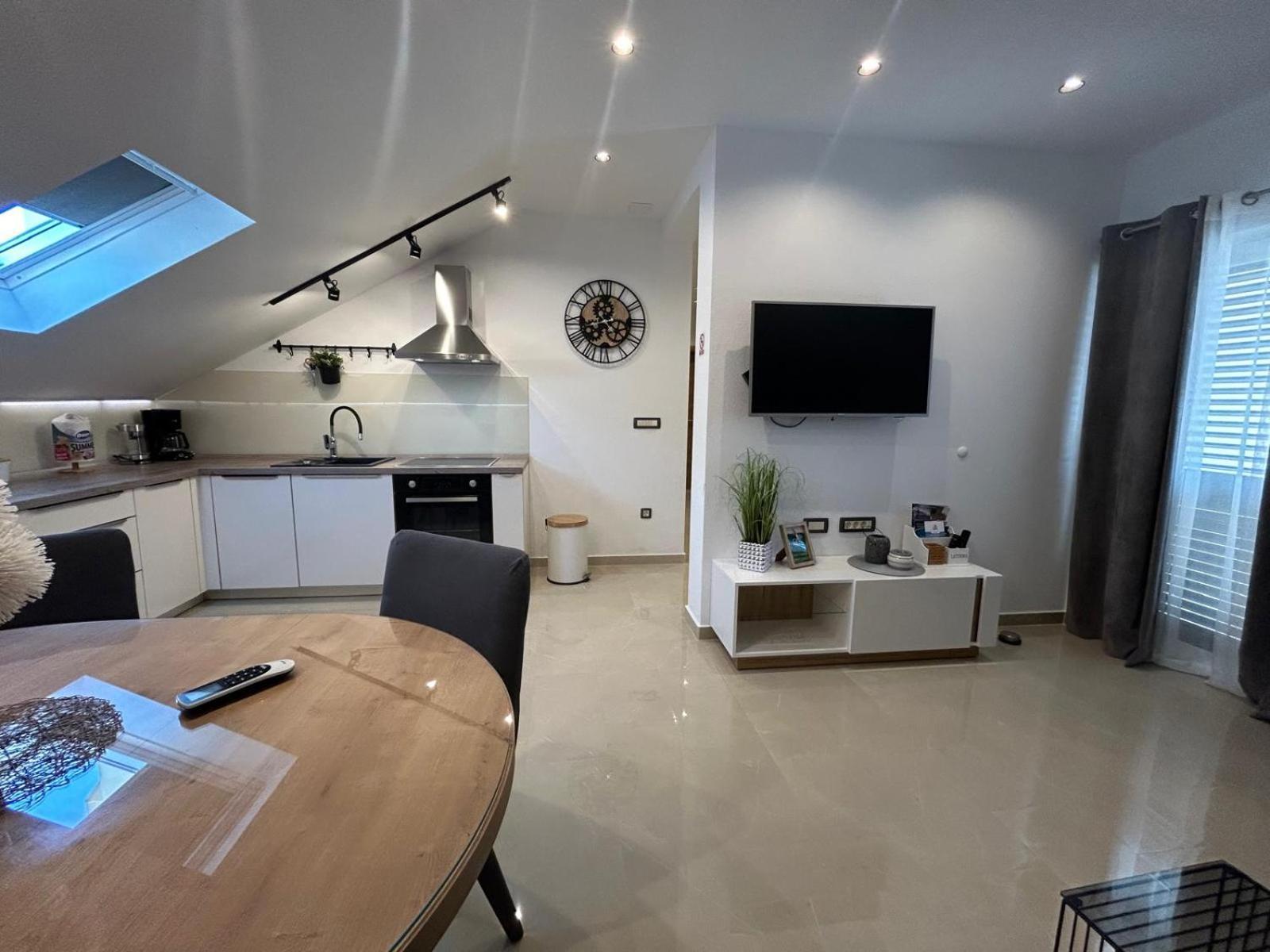 Apartmani Palada Poljica  ภายนอก รูปภาพ