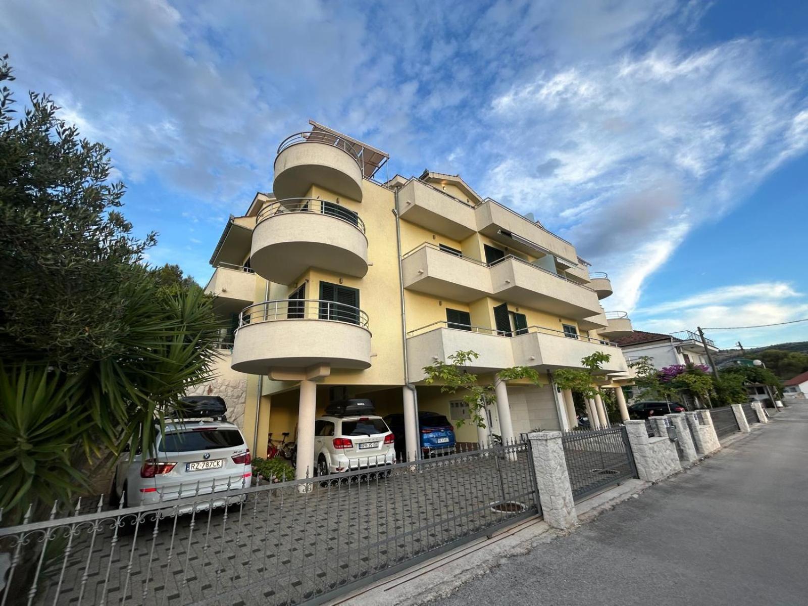 Apartmani Palada Poljica  ภายนอก รูปภาพ